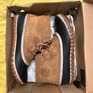 Sorel Women’s Out N about Leather Duck Boot